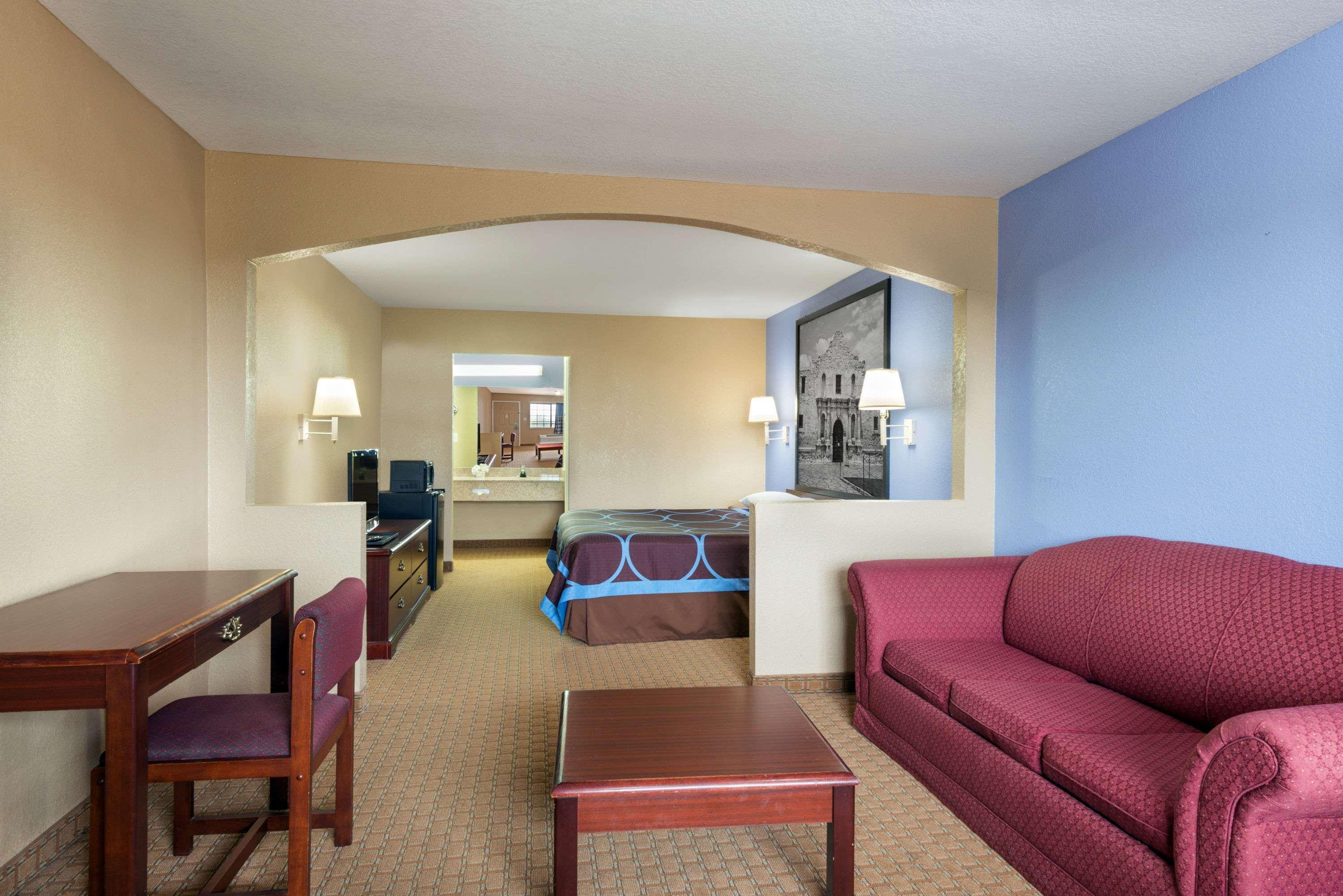 Super 8 By Wyndham San Antonio/Riverwalk Area Εξωτερικό φωτογραφία