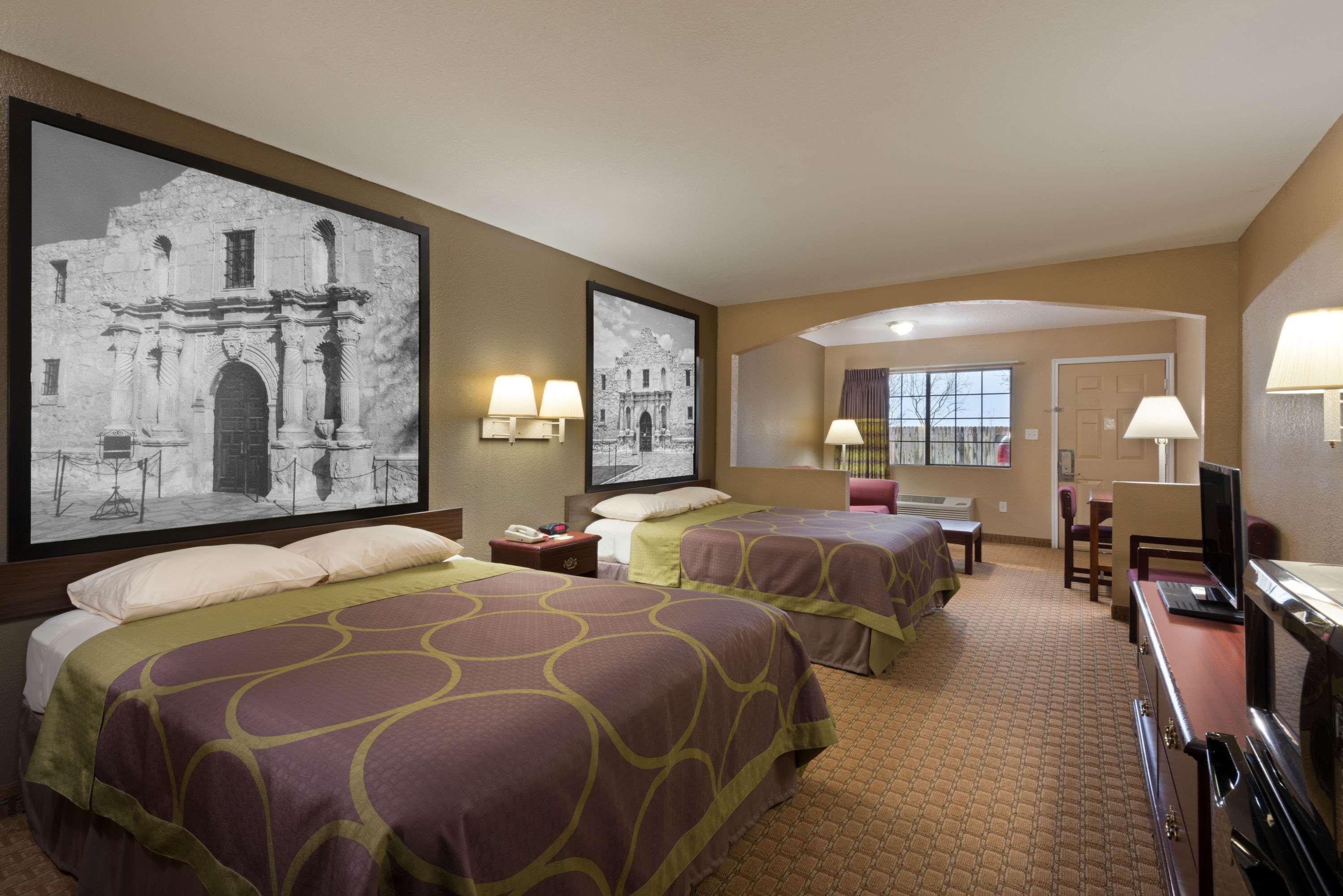 Super 8 By Wyndham San Antonio/Riverwalk Area Εξωτερικό φωτογραφία