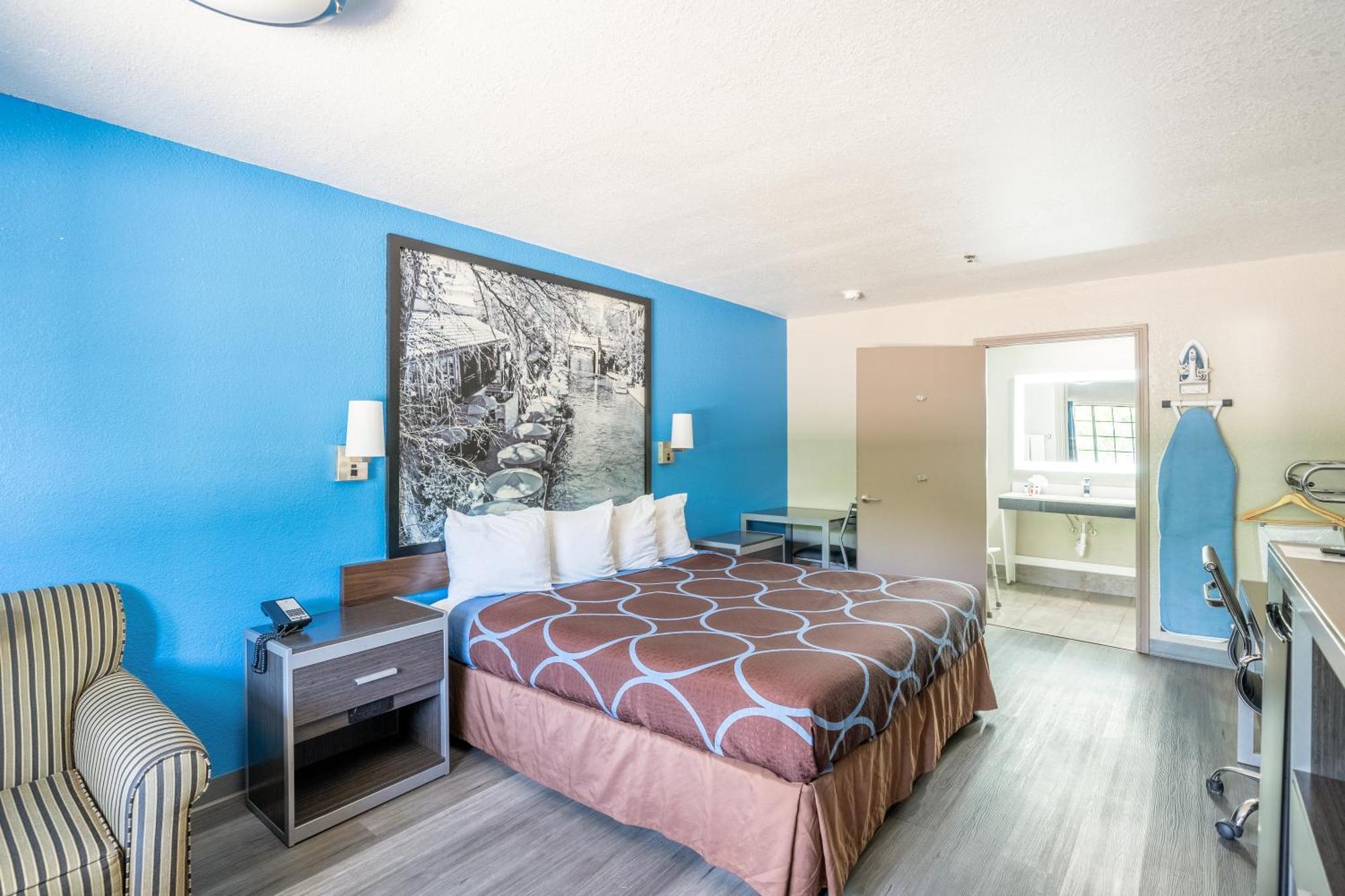 Super 8 By Wyndham San Antonio/Riverwalk Area Εξωτερικό φωτογραφία