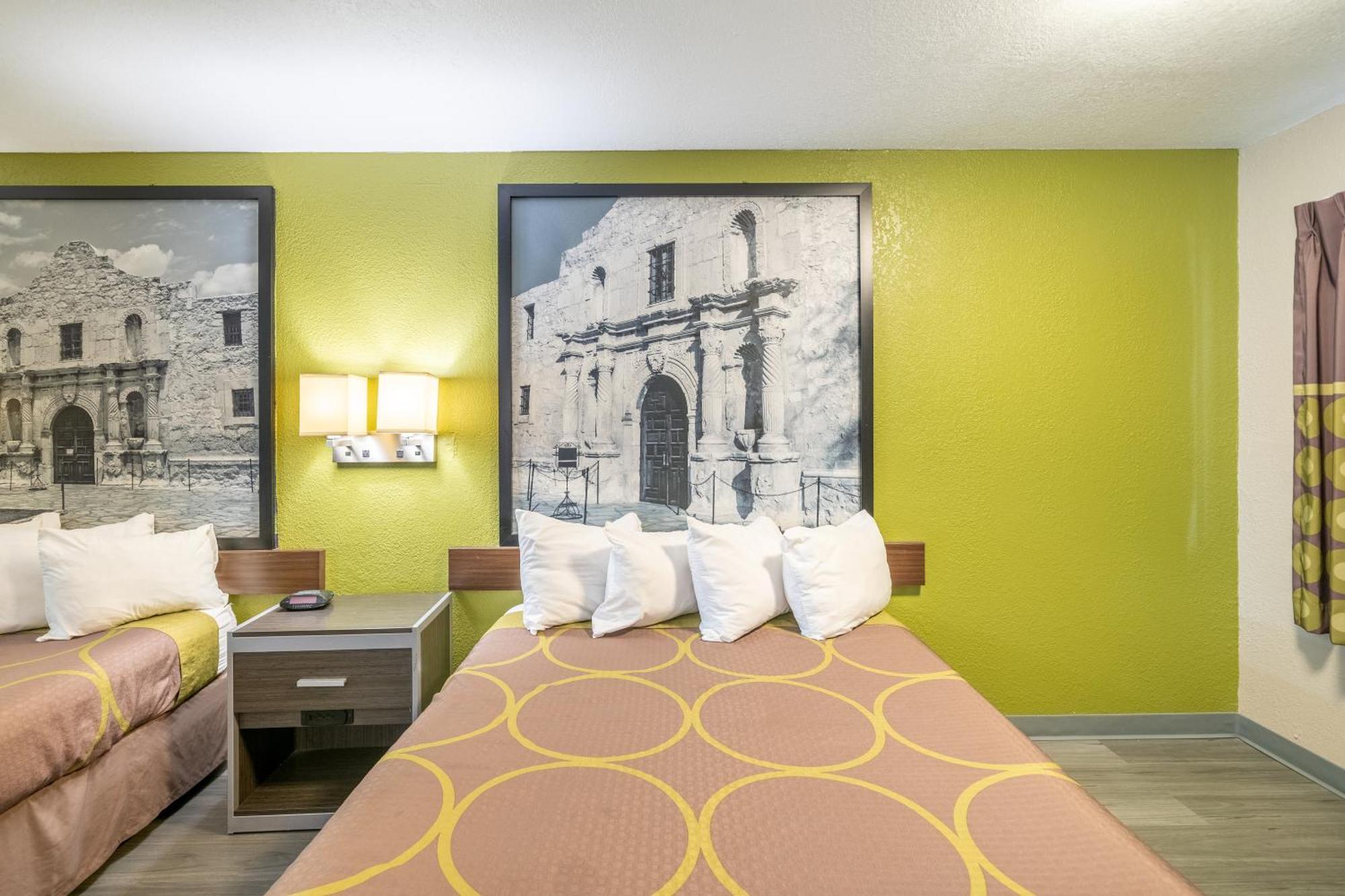 Super 8 By Wyndham San Antonio/Riverwalk Area Εξωτερικό φωτογραφία