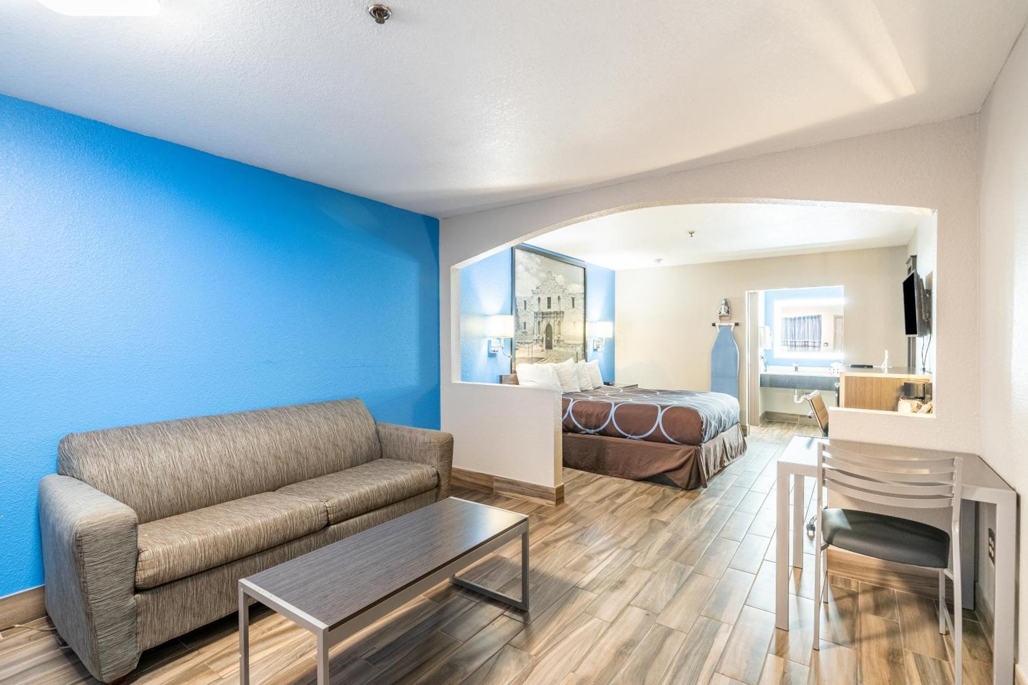 Super 8 By Wyndham San Antonio/Riverwalk Area Εξωτερικό φωτογραφία