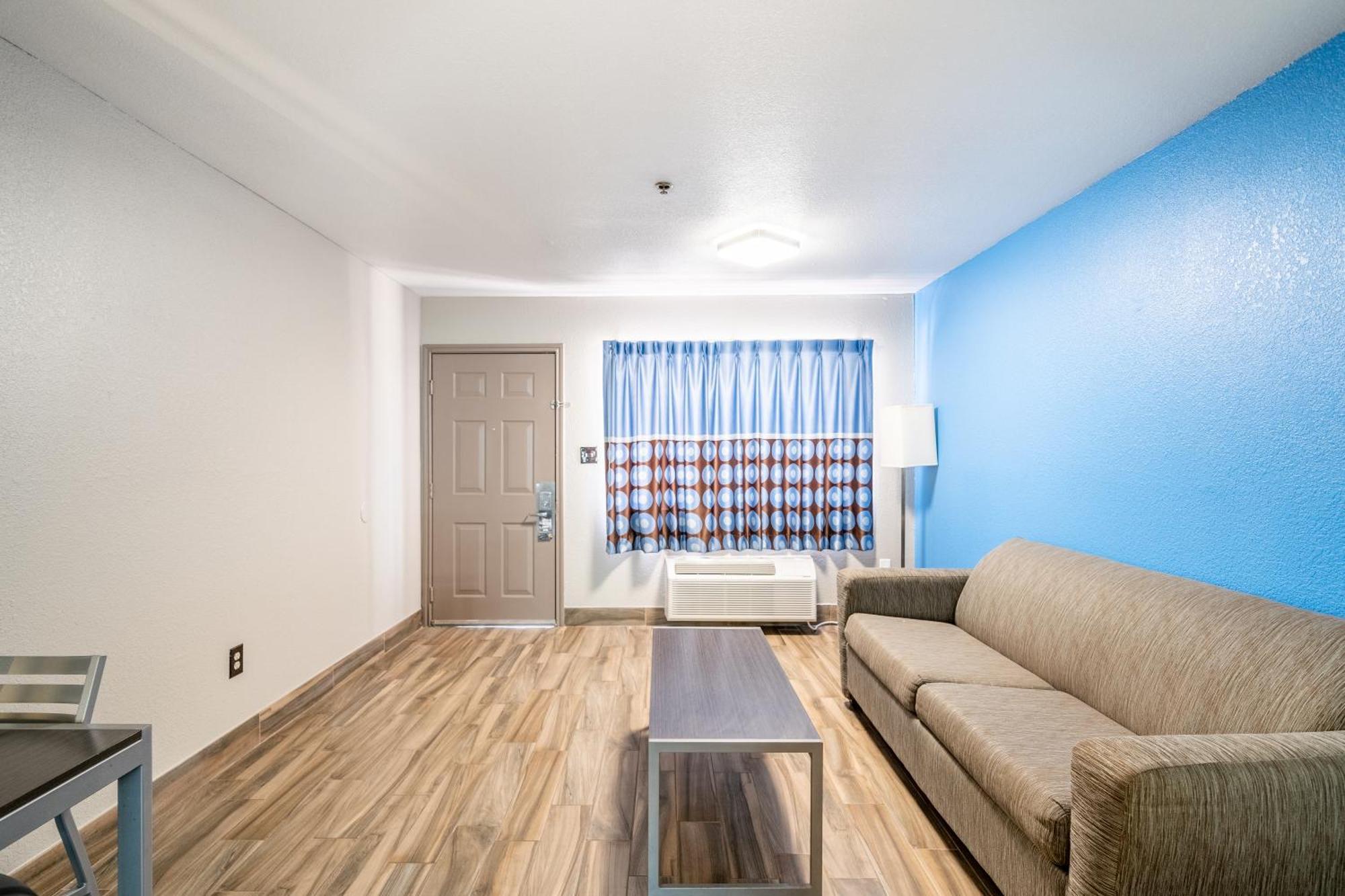 Super 8 By Wyndham San Antonio/Riverwalk Area Εξωτερικό φωτογραφία